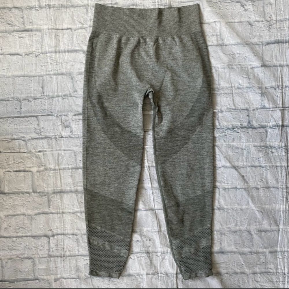 Pink women L seamless fitted compression leggings grey